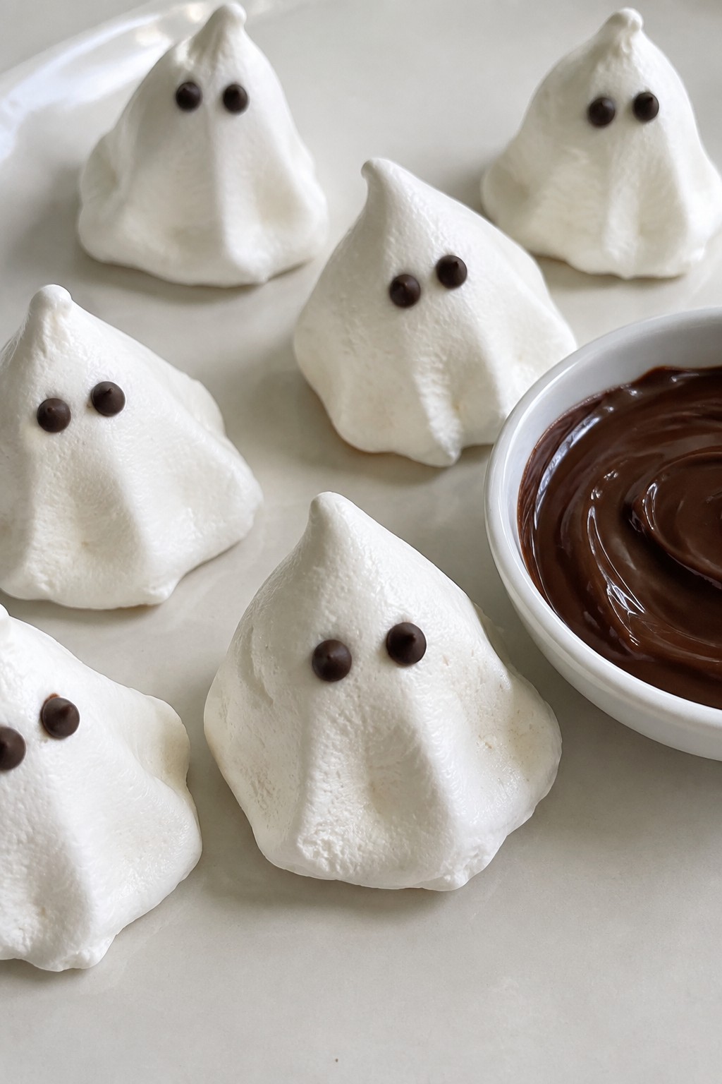 Ghostly Meringue Kisses with Chocolate Dip