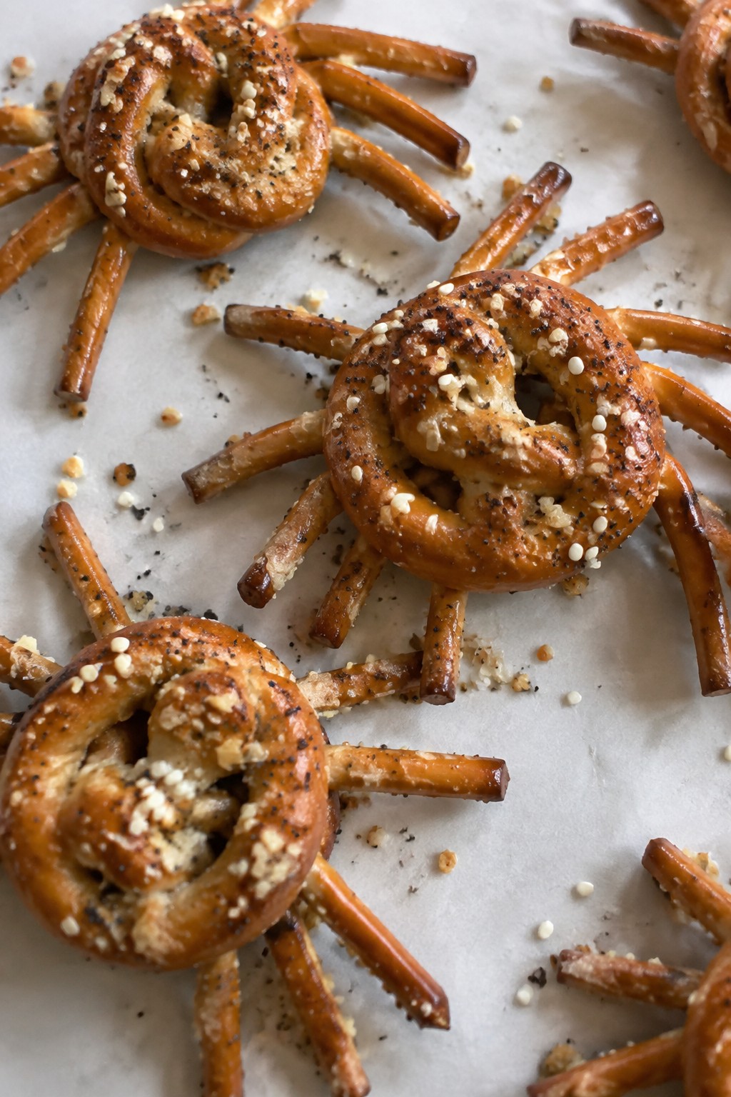 Garlic Butter Pretzel Spiders with Everything Seasoning