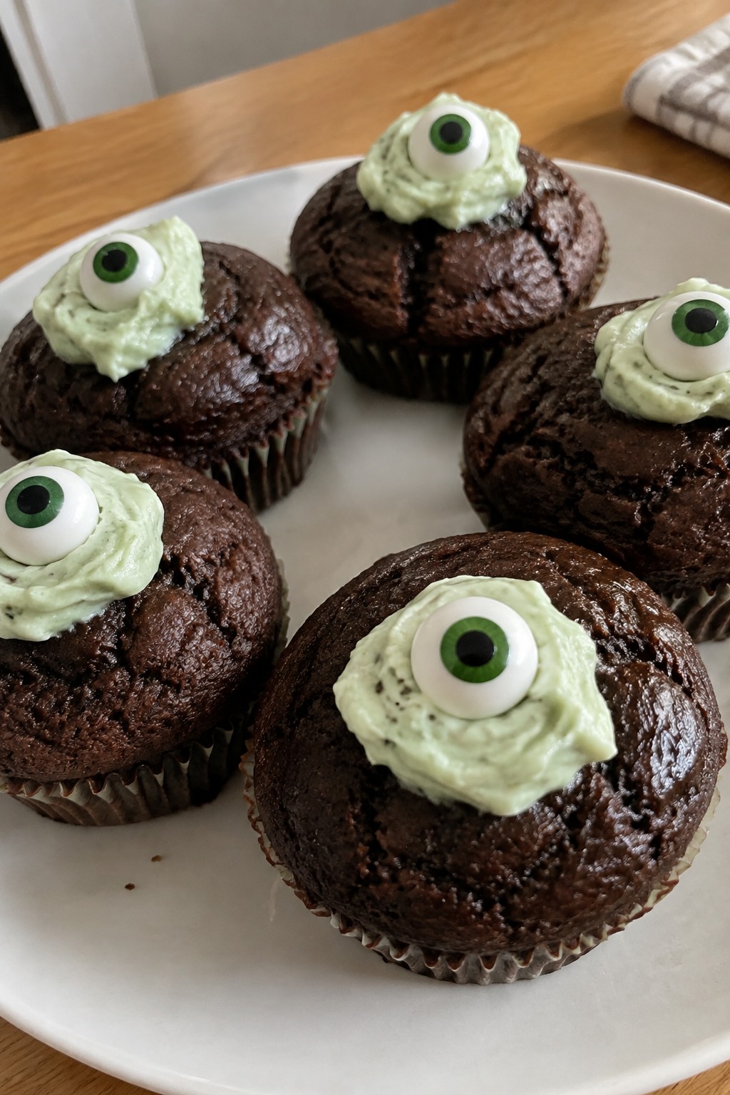 Monster Eyeball Muffins