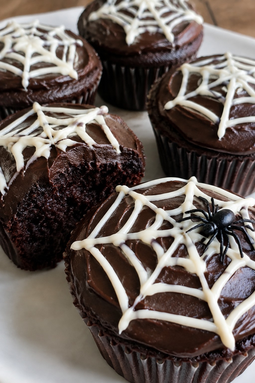 Spiderweb Fudge Cupcakes
