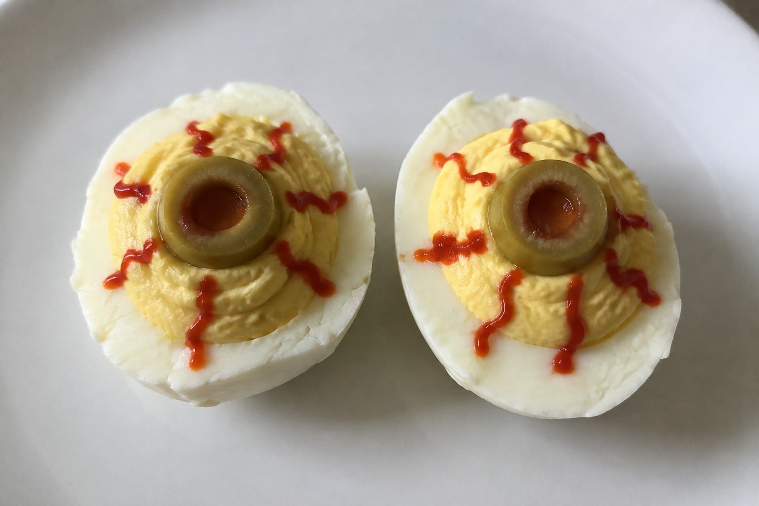 12 Easy Halloween Snack Ideas for Busy Evenings