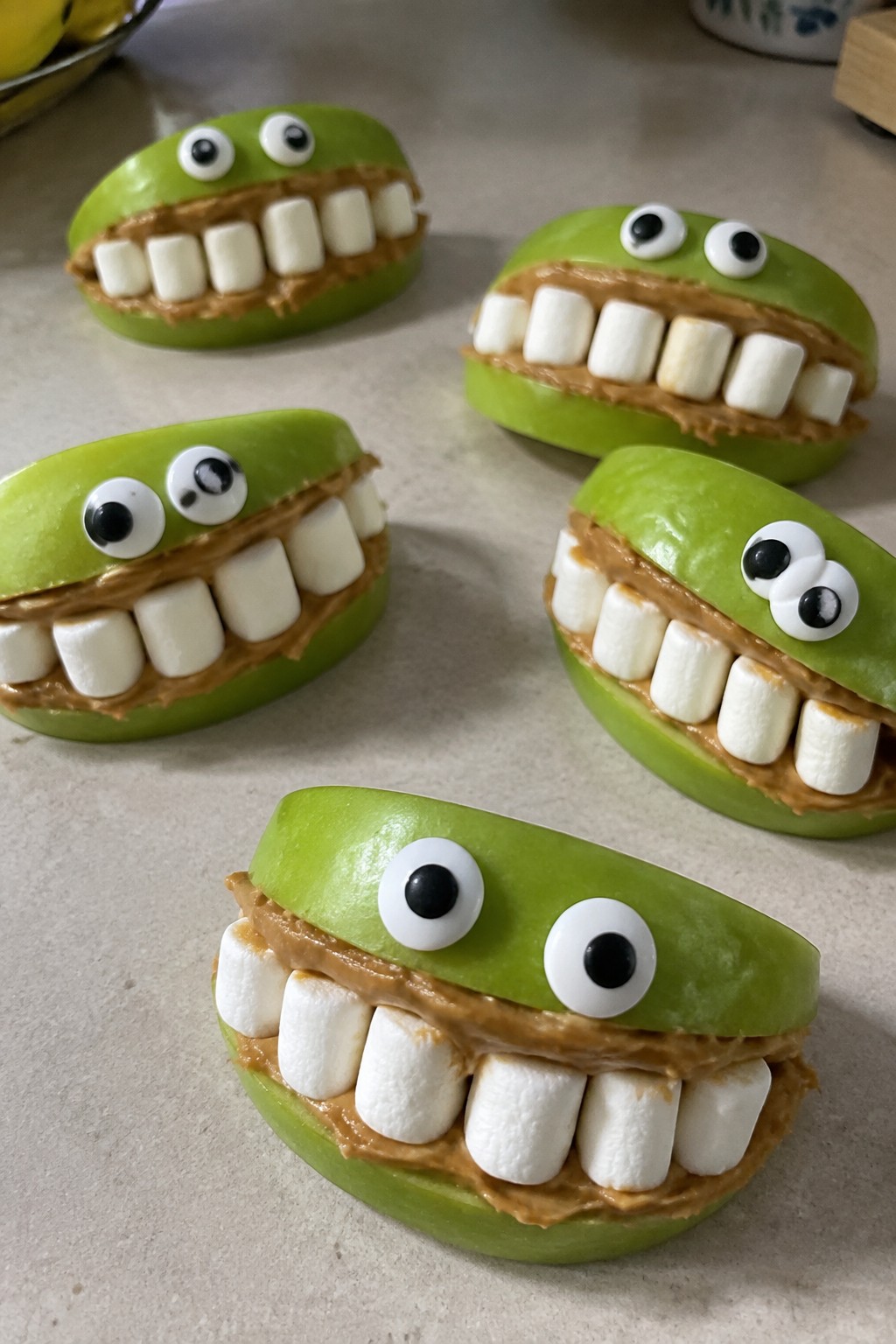 Monster Mouth Apple Bites