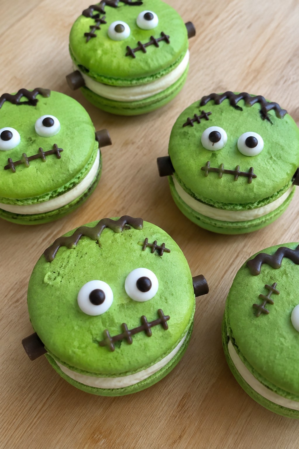 Frankenstein Monster Green Macarons
