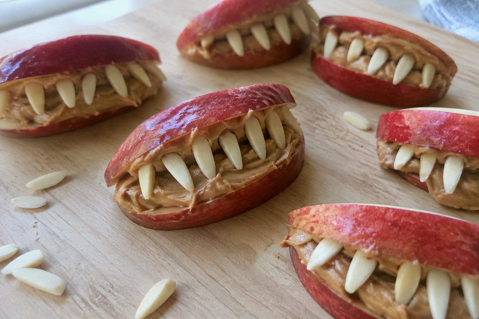 12 Healthy Halloween Snacks for Party Tables