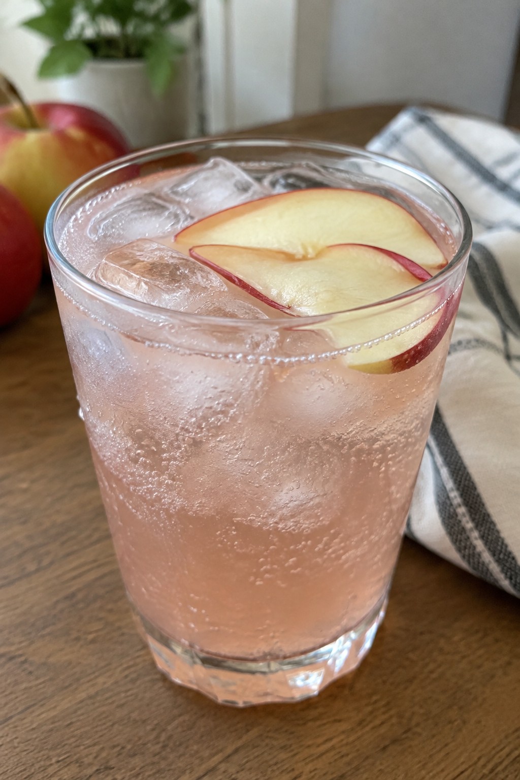 Poison Apple Gin Fizz