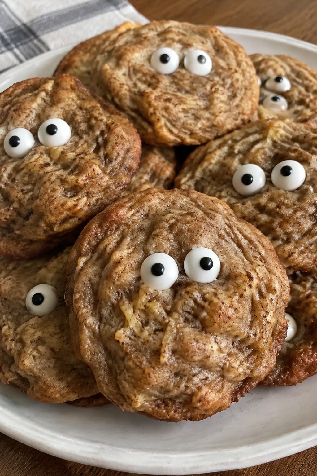 Apple Cinnamon Witch Eye Cookies
