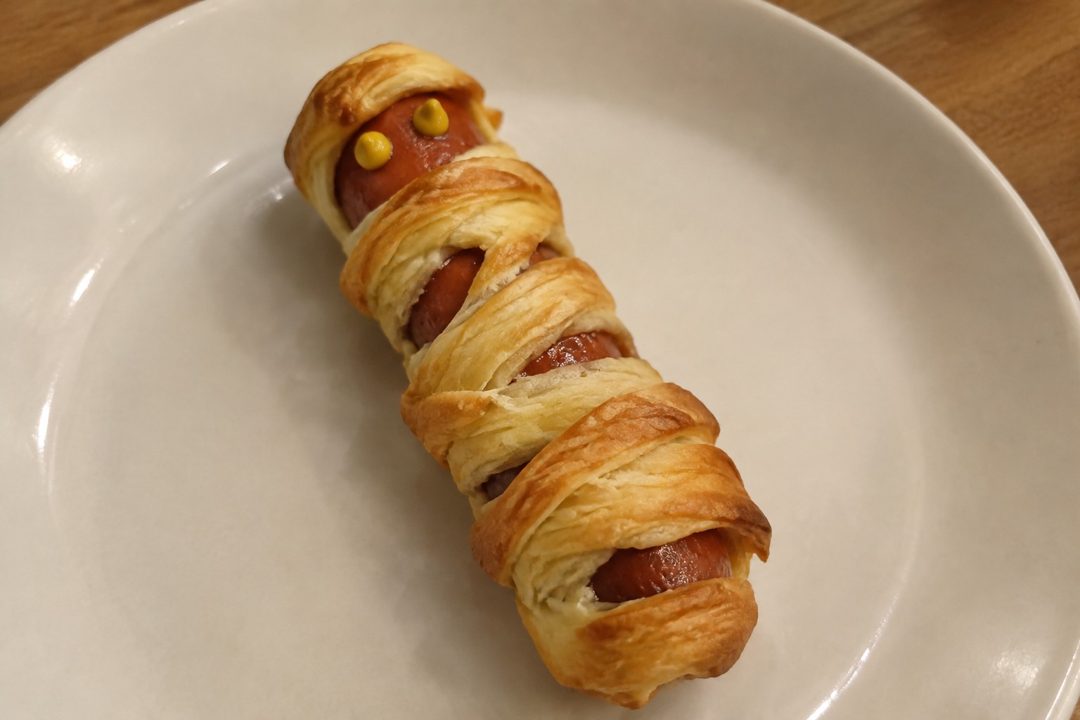 15 Halloween Dinner Ideas for Kids That Are Playful