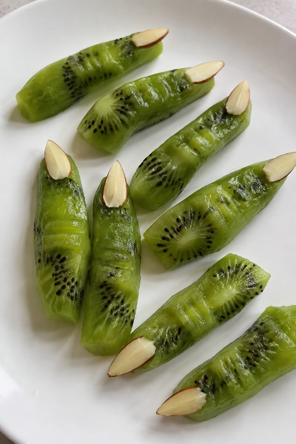 Fresh Kiwi Witch Finger Slices