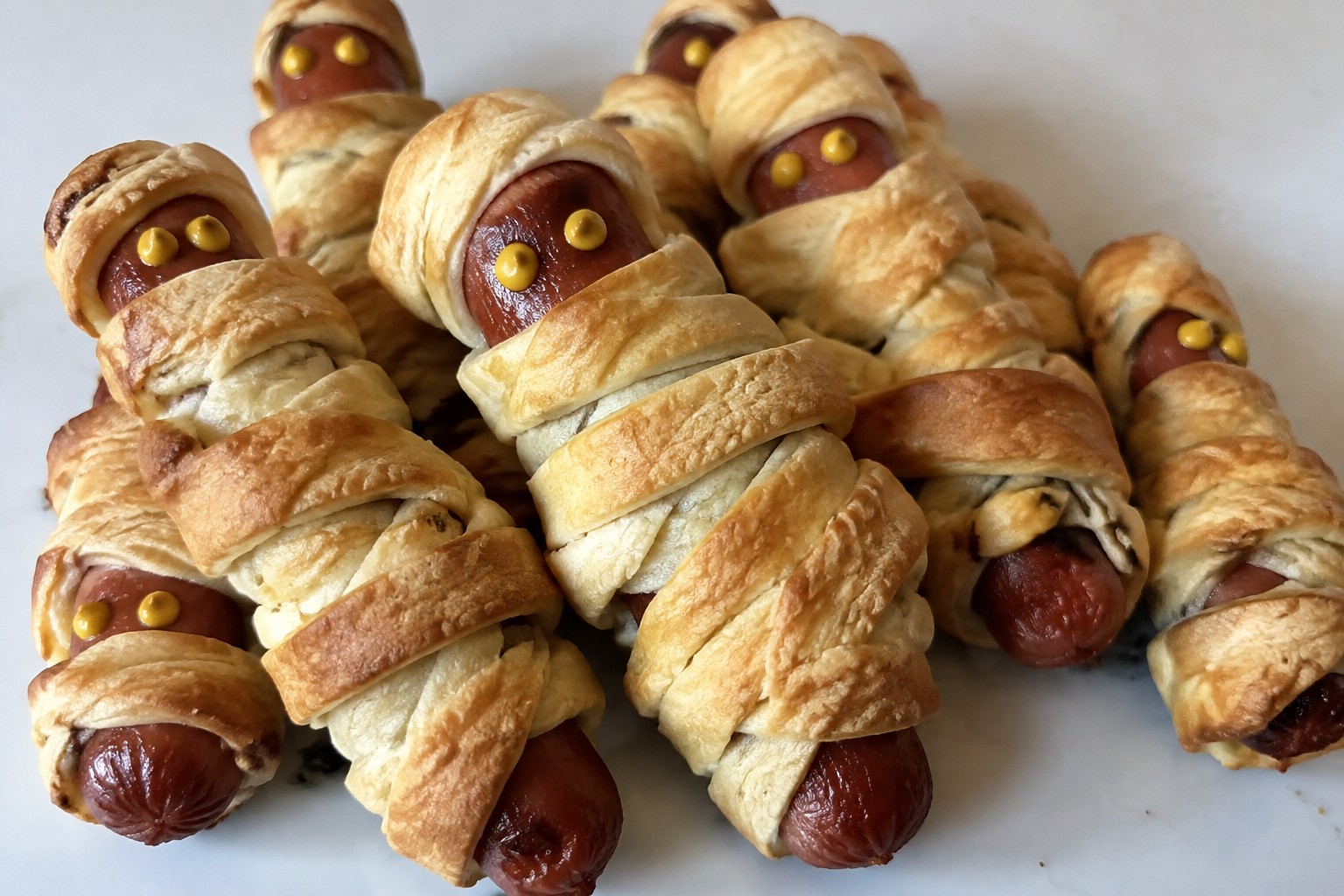 15 Halloween Snacks for Party Guests of All Ages