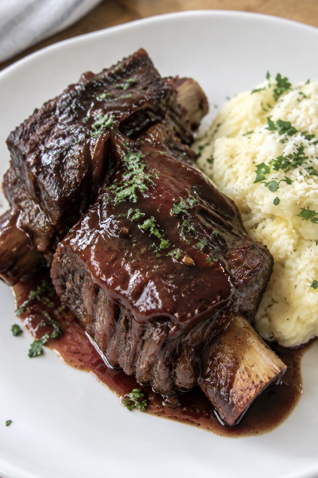 Blood-Dripped Short Ribs with Red Wine Jus and Horseradish Mash